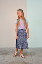 Lade das Bild in den Galerie-Viewer, T-shirt Lynn
