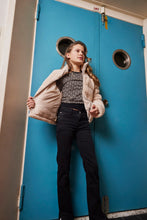 Afbeelding in Gallery-weergave laden, INDIANBLUEJEANS_AW25_114
