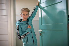 Cargar imagen en el visor de la galería, Cardigan Hooded Elias
