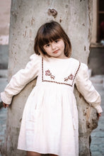 Lade das Bild in den Galerie-Viewer, Dress Daisy
