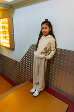 Lade das Bild in den Galerie-Viewer, Hoodie Helen
